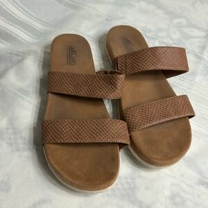 Cliffs‎ by White Mountain sandals size 11